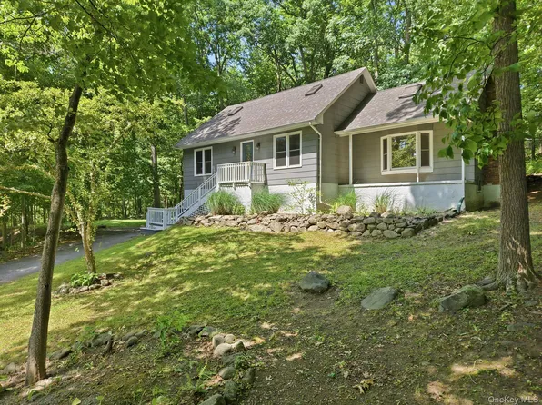3 Dogwood Hollow, New Paltz, NY 12561