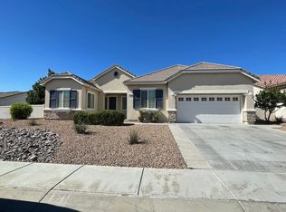 19704 Rosemary St, Apple Valley, CA 92308
