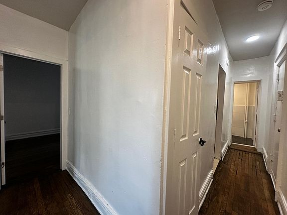 3rd image of 201 Claremont Ave #1E