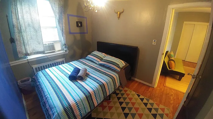 Rented by Downtown Mgt & Realty LLC | media 26