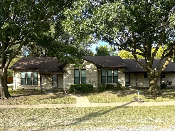 604 Harrel Ave, Bynum, TX 76631