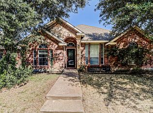 1217 Whitecreek Dr, Glenn Heights, TX 75154