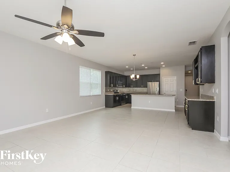 1161 Merion Dr — Photo 4