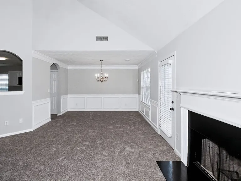 60 Lassiter Dr — Photo 7