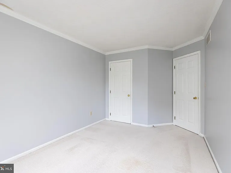 872 N Waterford Ln — Photo 19