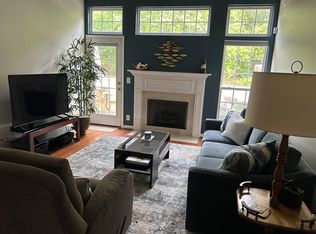 7277 Charlotte Pike UNIT 330, Nashville, TN 37209