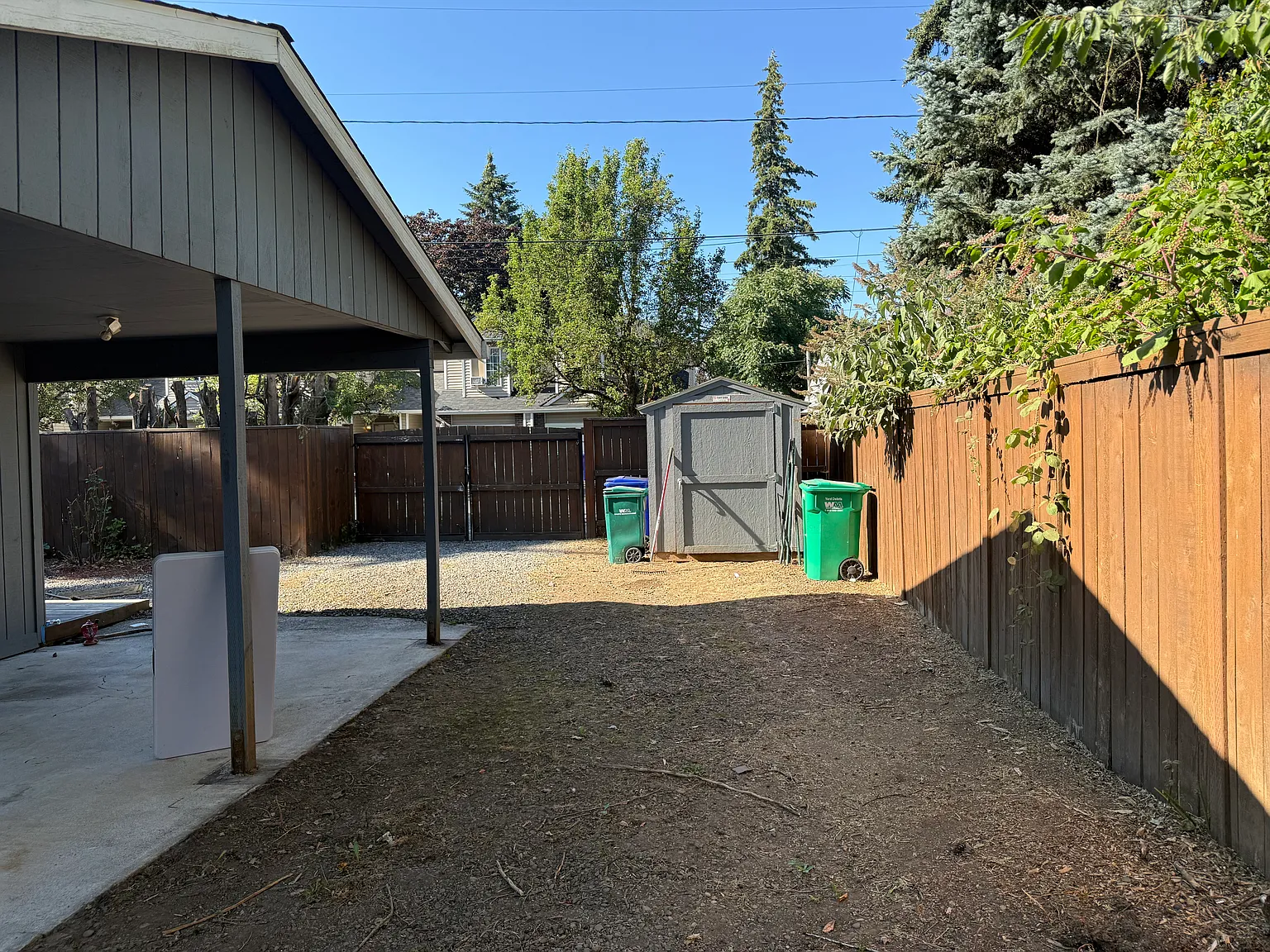 3 bed, 1140 sqft, $2,200 — Photo 3