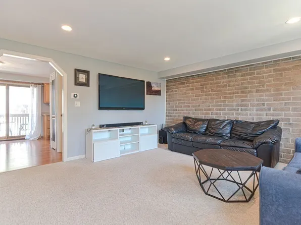 24 Morgan Dr, Haverhill, MA 01832