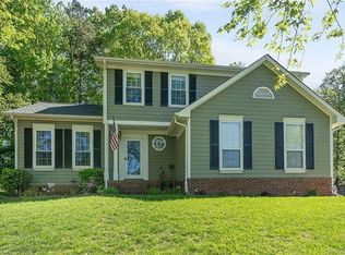 1431 Bear Mountain Rd, Charlotte, NC 28214