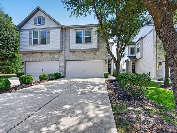 2nd image of 20 Cheswood Manor Ct