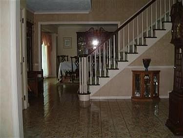 3rd image of 1327 Stonington Dr
