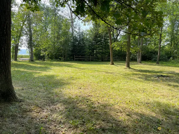 Lilypad Landing Dr, Walker, MN 56484