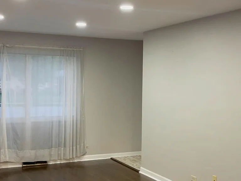808 N Neva Ave — Photo 12