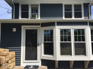 77 Oak St, Northport, NY 11768