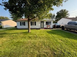 9888 Short Dr, Windham, OH 44288