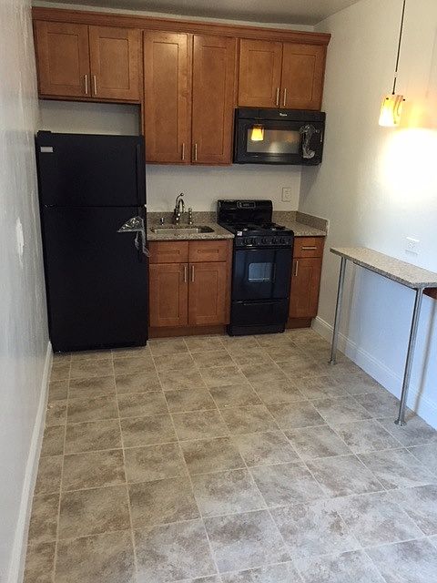 1st image of 150 Hawthorne St APT 3K