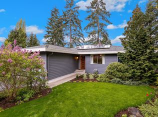10021 46th Ave NE, Seattle, WA 98125
