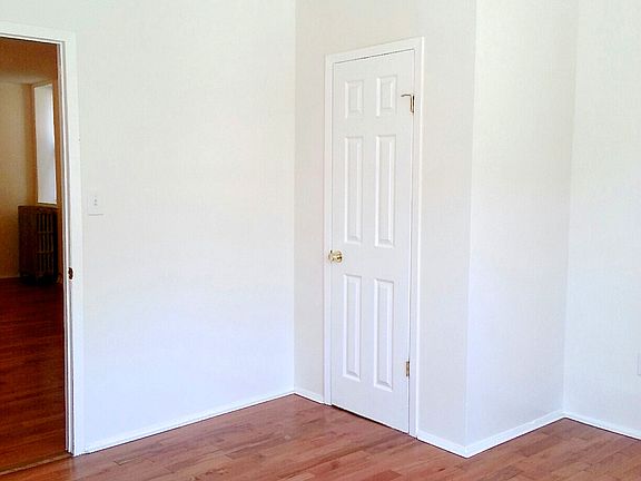 5th image of 943 E 229th St APT 1