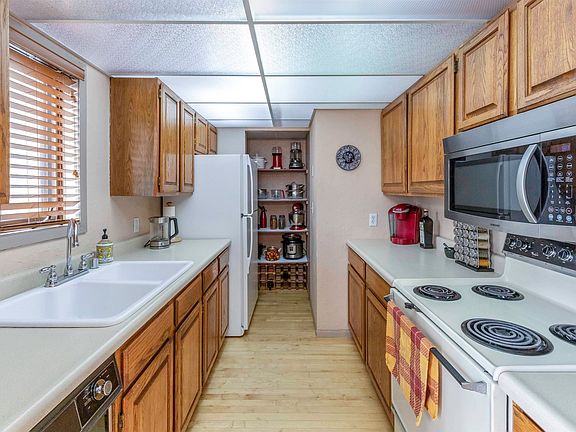 5th image of 710 Perry St Unit 6