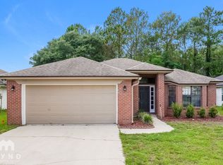 398 Willow Green Dr, Orange Park, FL 32073