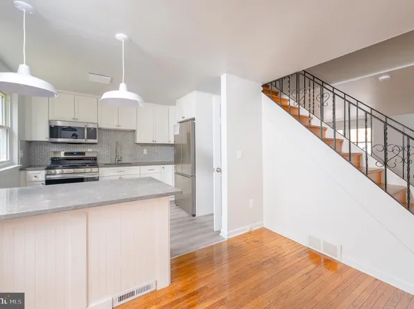 870 Hilton Dr, Lancaster, PA 17603