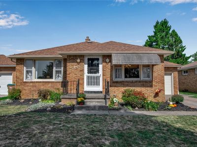 40 Aurora Dr, Cheektowaga, NY, 14215