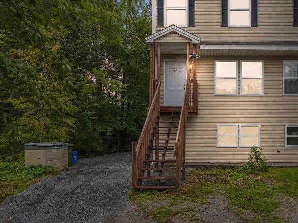 23 Aldergrove Dr, Halifax, NS B3R 1M6