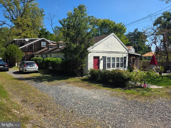 153 E Pothouse Rd, Phoenixville, PA 19460