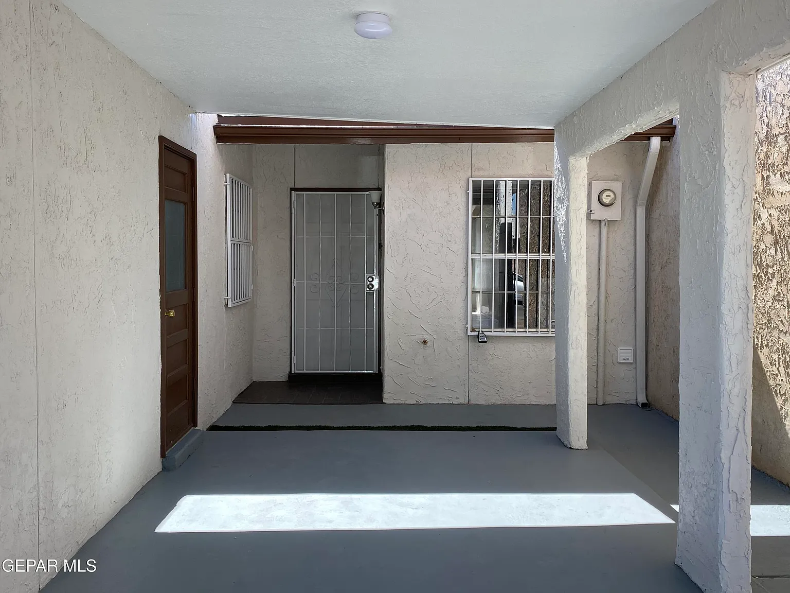 2 bed, 2.0 bath, 1010 sqft, $1,300 — Photo 3