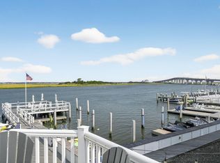 1128 Bay Ave APT 12, Ocean City, NJ 08226