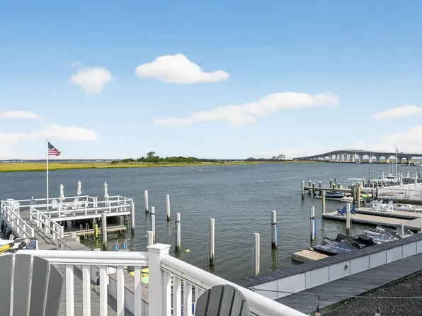 1128 Bay Ave APT 12, Ocean City, NJ 08226