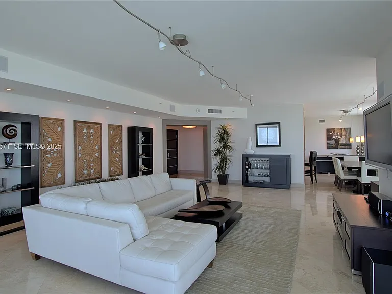 3535 S Ocean Dr #2102 — Photo 20