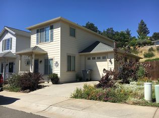 3332 West St, Redding, CA 96001
