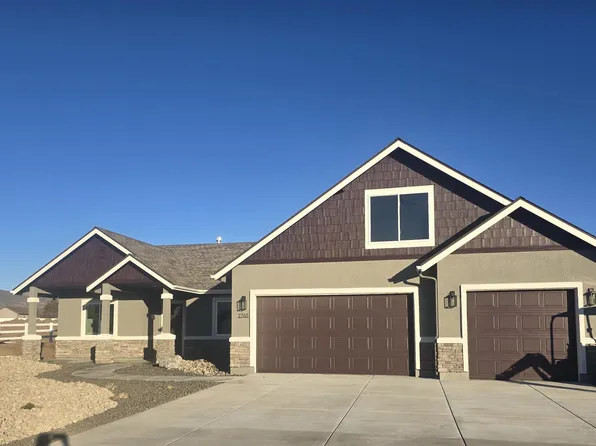 2765 Squires St, Minden, NV 89423