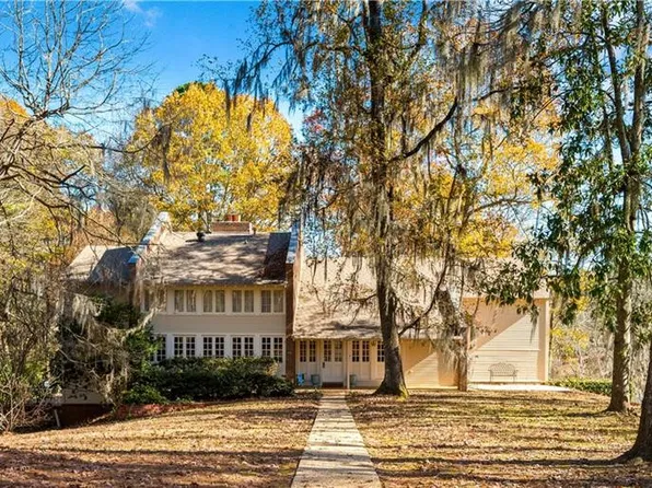 144 Hickory Rd, Natchitoches, LA 71457