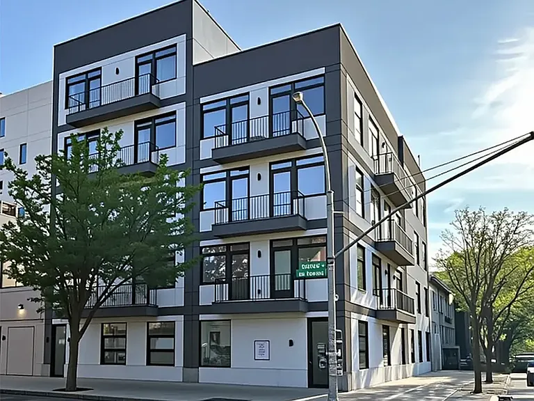 172 Powers St #1B — Photo 12