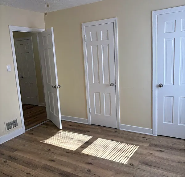 3708 Harrison St — Photo 4