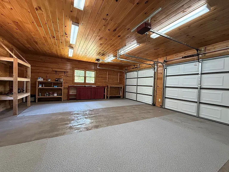 303 Pine Ln — Photo 12