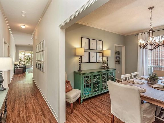 3rd image of 4166 Oak Pointe Dr