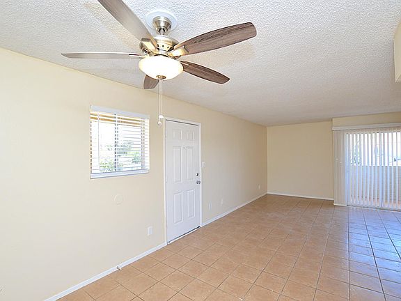 4th image of 3818 E Earll Dr APT 204