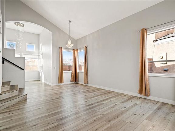 3rd image of 8141 Dartmoor Ave