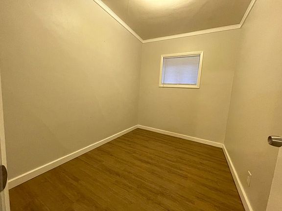 2nd image of 311 E Lincoln Ave