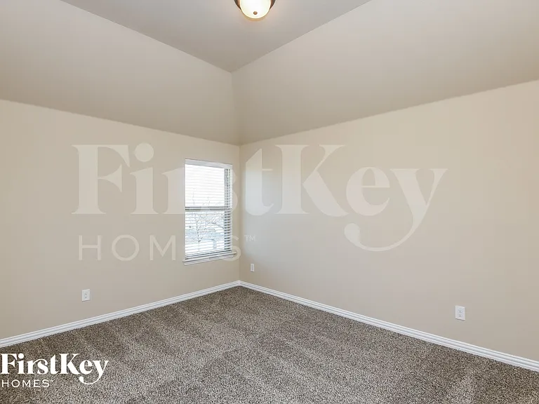 7428 Durness Dr — Photo 13