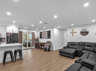 18121 NW 82nd Ave, Hialeah, FL 33015