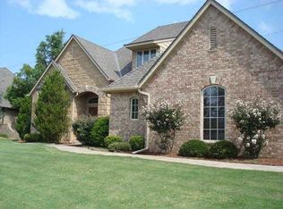 3333 Heritage Green Cir, Edmond, OK 73003