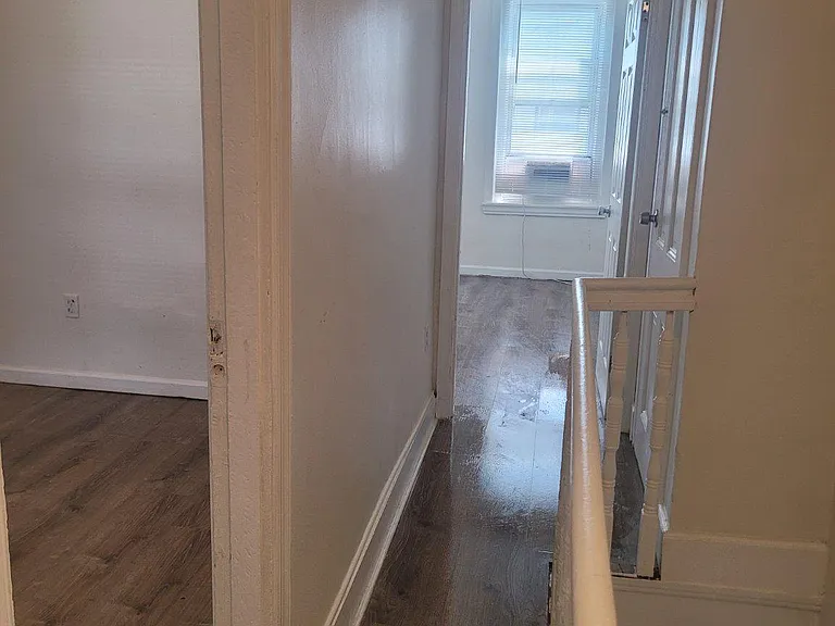 2334 N Gratz St — Photo 5