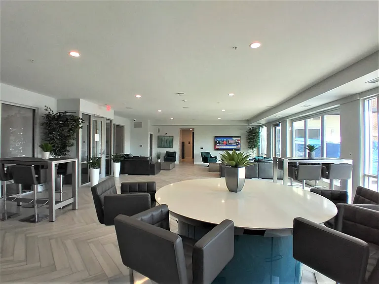 The Residences of Wilmette — Photo 19