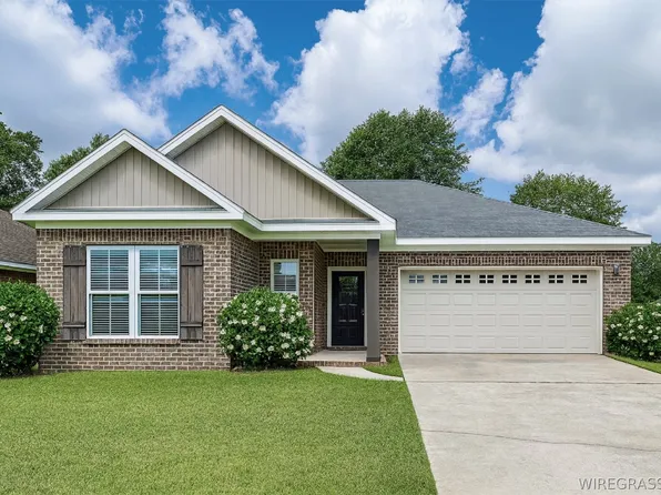 114 Brattleboro Ct, Dothan, AL 36301