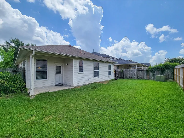 25223 Hazel Ranch Dr — Photo 17