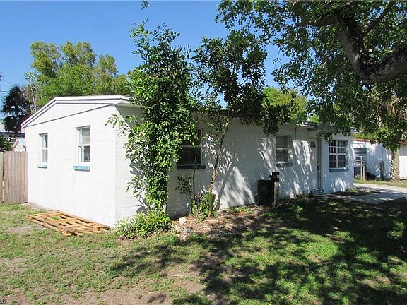 3rd image of 928 Poinsettia Dr